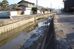 改修前 東方向に向かっての景色が 改修前 東方向に向かっての景色が