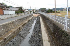 ふれあい橋から東方向を望む ふれあい橋から東方向を望む