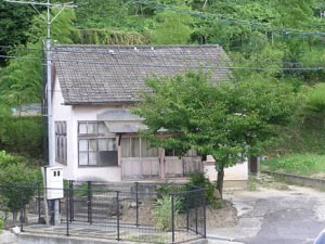 園舎正面玄関 園舎正面玄関